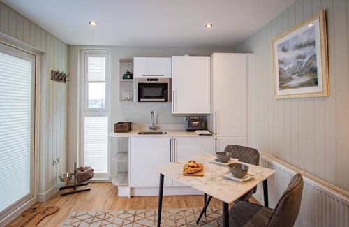 Windermere Cabin | Arlesbeck Woodland pod - a holiday Pod that sleeps 2 with an en-suite