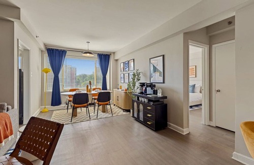 Radnor - Fort Myer Heights Apartment | Arlington Getaway | Near Trails + Parking + Metro
