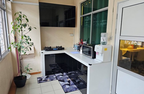 Sandakan Apartment | Arlyn's 2-bedroom apartment Homestay in Sandakan