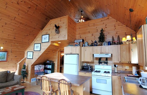 Frederic House | Arnold's Riverside Retreat on the Manistee