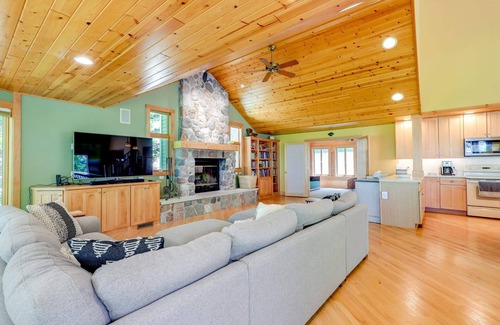 Shelby House | Arrakis on Lake Michigan: Beach, Dunes, Privacy, Custom-built