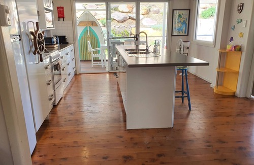 Thirroul House | Arriba Beachfront Cottage