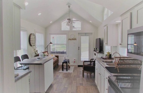 Warren House | Arrow Acres Retreat: All 3 Homes