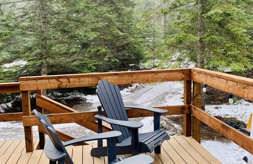 Athol Apartment | ARROWLEAF LUXURY YURT NEAR LAKE PEND OREILLE
