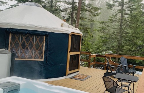 Athol Apartment | ARROWLEAF LUXURY YURT NEAR LAKE PEND OREILLE