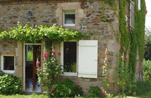 Ars-les-Favets House | Ars Les Favets: House/Villa - Ars Les Favets
