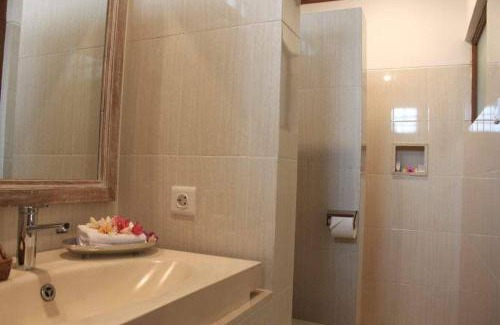 Banjarangkan House | Arsa Wayan Guest House