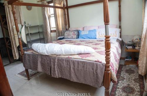 Akyinim Hotel | Art and Leisure-EB Hotel