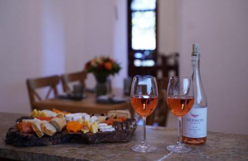 Rehavia Villa | Art Apartment In Mamila - Villa Rehavia