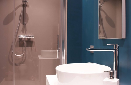 Costa Volpino Bed & Breakfast | Art B&B Design