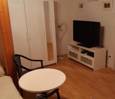 Gyenesdias Apartment | Art Galéria Apartman