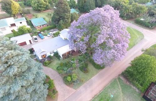Haenertsburg House | Art Gallery Guest House