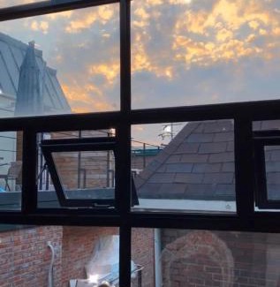 Yeonnam-dong Apartment | Art Guesthouse and Rooftop