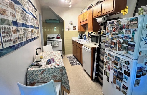 Knoxville Apartment | Art & Nature Retreat Suite Near Mountains, Airport & University of TN
