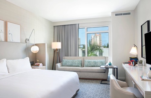 Central Sarasota Hotel | Art Ovation Hotel, Autograph Collection