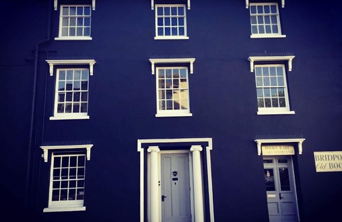 Bridport Apartment | Art Studio | Luxury self-catering in the heart of Bridport, Dorset