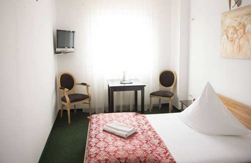 Ghiroda Hotel | Arta Hotel Timisoara