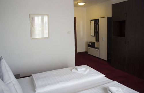Ghiroda Hotel | Arta Hotel Timisoara