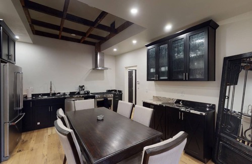 Downtown Santa Fe House | Artesia Casita: Downtown Santa Fe Railyard District, short walk to Plaza
