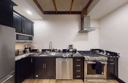 Downtown Santa Fe House | Artesia Casita: Downtown Santa Fe Railyard District, short walk to Plaza