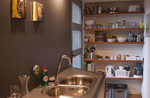 Den Oever House | Artfully Enjoy Comfort, Charme and Culture in a spacious loft and private garden