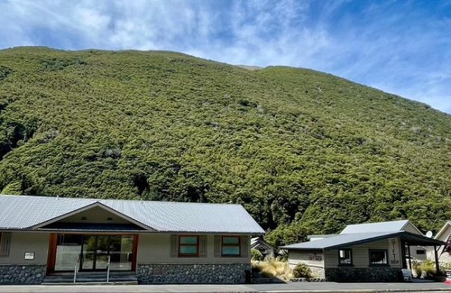 Arthur's Pass Hotel | Arthur's Pass Motel & Lodge