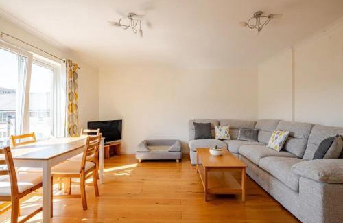 Gifford Apartment | Arthur's Seat Nest