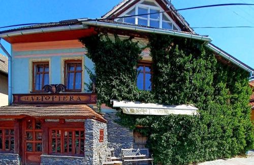 Rudlova Apartment | Artist apartment