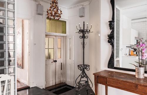 Kallio Apartment | Artist Apartment Susi