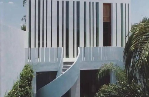 Zona Paseo Montejo House | Artist Designed Luxury Home with Pool in Centro!
