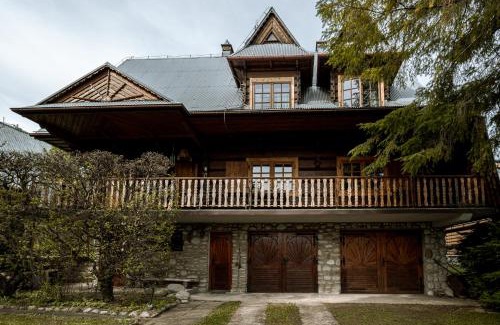 Lapsze Nizne House | Artist's House