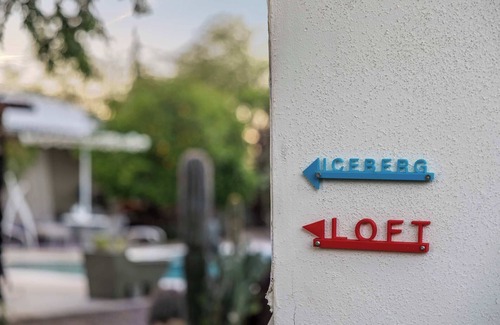 Central Scottsdale Apartment | Artist’s Loft: Workshop, Sculpture Gardens & Pool