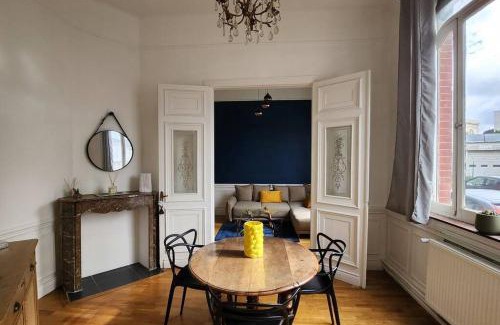 Douai Villa | Artiste