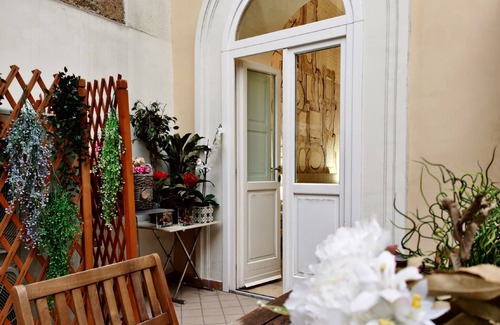 Centro Storico House | Artistic Charming House - Near the Royal Palace of Caserta - Superior Double Room