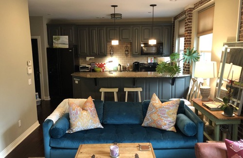 Fayetteville Condo | Artists Studio on the Historic Downtown Fayetteville Square!
