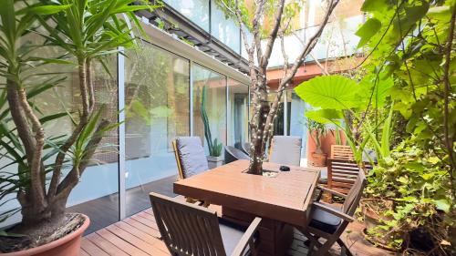 Sants Apartment | ArtlifeBCN Urban Oasis Apartment