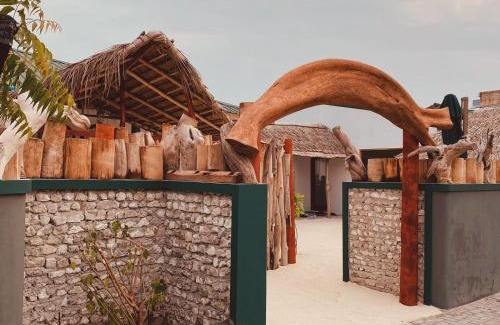 Hanimaadhoo Hotel | Arutha Resorts Ocho Lux by Eight Continents