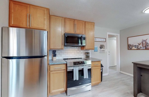 Arvada Plaza Area House | Arvada Private Family Home with Two King Beds