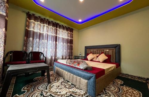 Gulmarg Hotel | ARYAN GRAND PALACE Hotel and veg Restautant