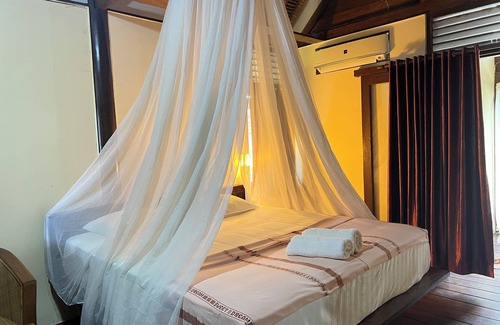 Karimunjava Hotel | Arys lagoon bungalow & hotel