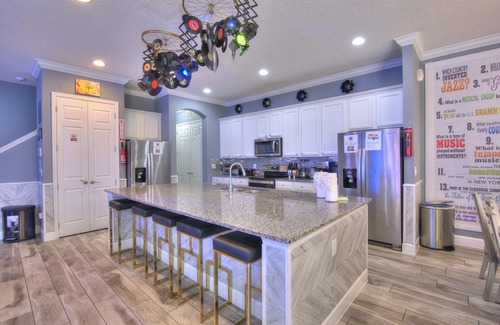 Briargrove House | As seen on TV! Music City Bowling Villa Sleeps 40!