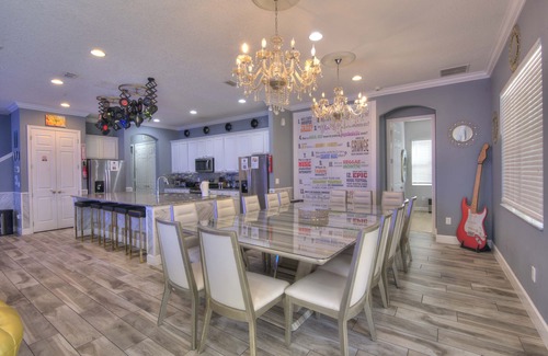 Briargrove House | As seen on TV! Music City Bowling Villa Sleeps 40!