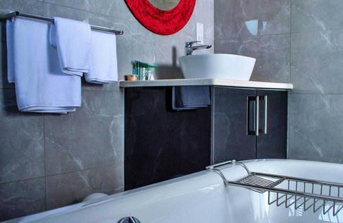 Jwaneng House | Ascentia Guest House