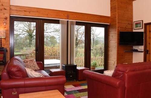 Abbey-Cwmhir House | Ash Lodge - Hw7442