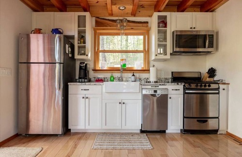 Weaverville House | Asheville's luxury treehouse!