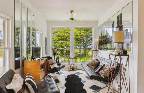 Ashtabula House | Ashtabula Cottage- Minutes from Covered Bridges & Wineries