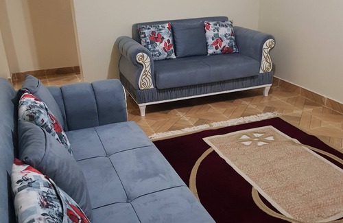 Meru Apartment | Ashville homes and restaurant