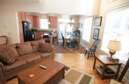 Timberline House | Aspen Village 34 - Penny LanennAspen Village 34 - Air Conditioning, Hot Tub, Community Pool, Pet Friendly