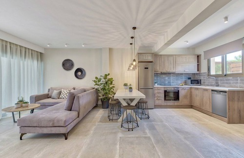 Alonia Villa | Astarte Villas - Casa Del Mare Beach Villa with Pool