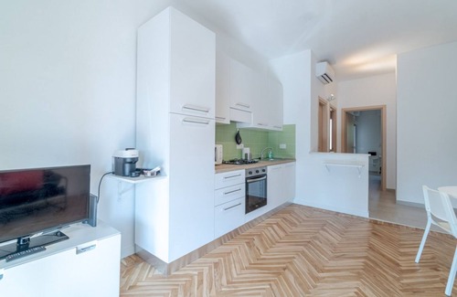 Asti Apartment | Asti Comfy Apartment - Private Parking!